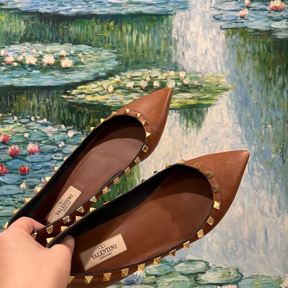 Authentic Valentino Garavani size 38 (7.5) Rockstud Ballet Flat Brown color - Picture 2 of 11